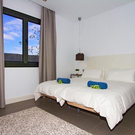 Luxury Los Mojones Villa Short Walk To Old Town Private Heated Pool Villa Los Mojones Angie Puerto Del Carmen Tías Esterno foto