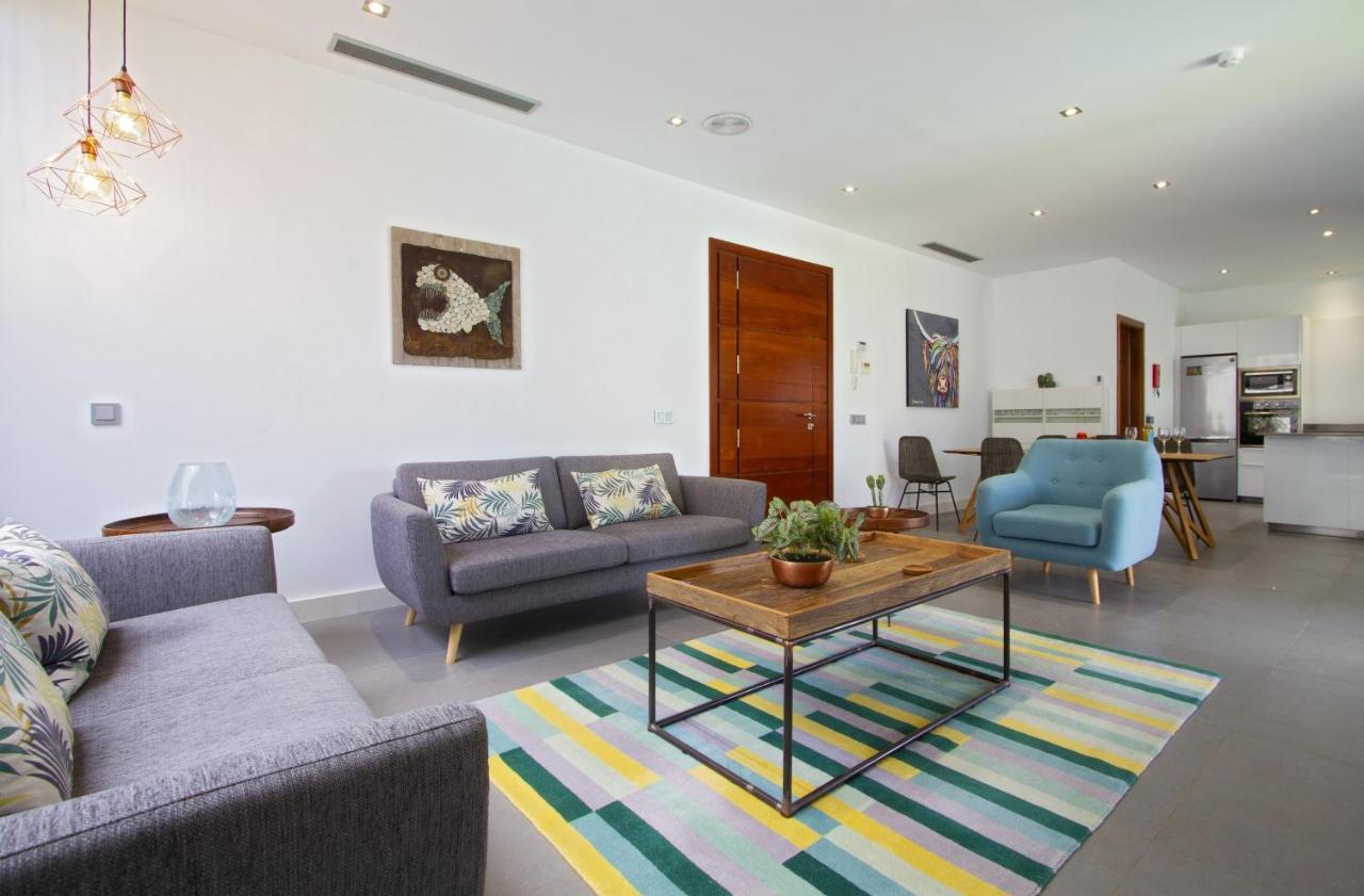 Luxury Los Mojones Villa Short Walk To Old Town Private Heated Pool Villa Los Mojones Angie Puerto Del Carmen Tías Esterno foto