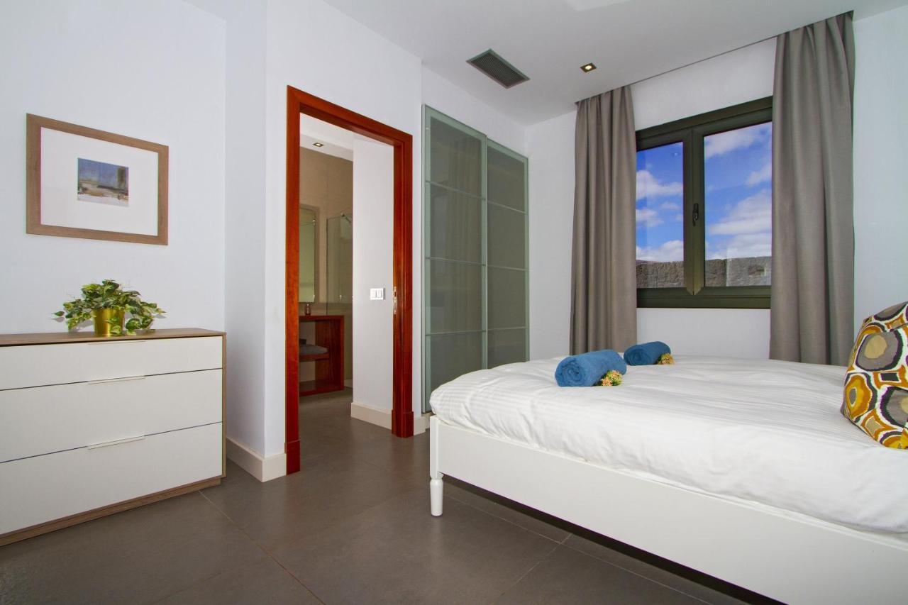 Luxury Los Mojones Villa Short Walk To Old Town Private Heated Pool Villa Los Mojones Angie Puerto Del Carmen Tías Esterno foto